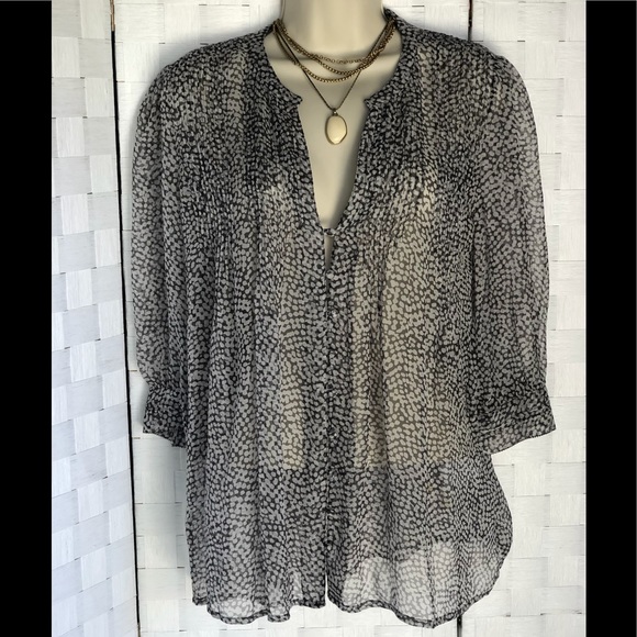 💕JOIE Silk Blouse flowy top Pintuck detail - Picture 1 of 6